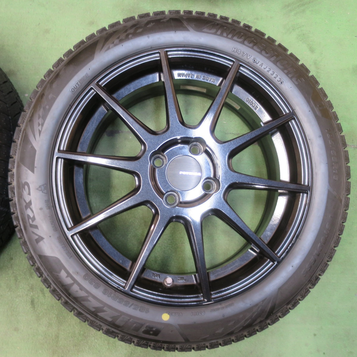 バリ溝！23年！キレイ！ほぼ10分★スタッドレス 185/55R16 ブリヂストン ブリザック VRX3 POTENZA SW010 ポテンザ 16インチ PCD100/4H★6031109イス