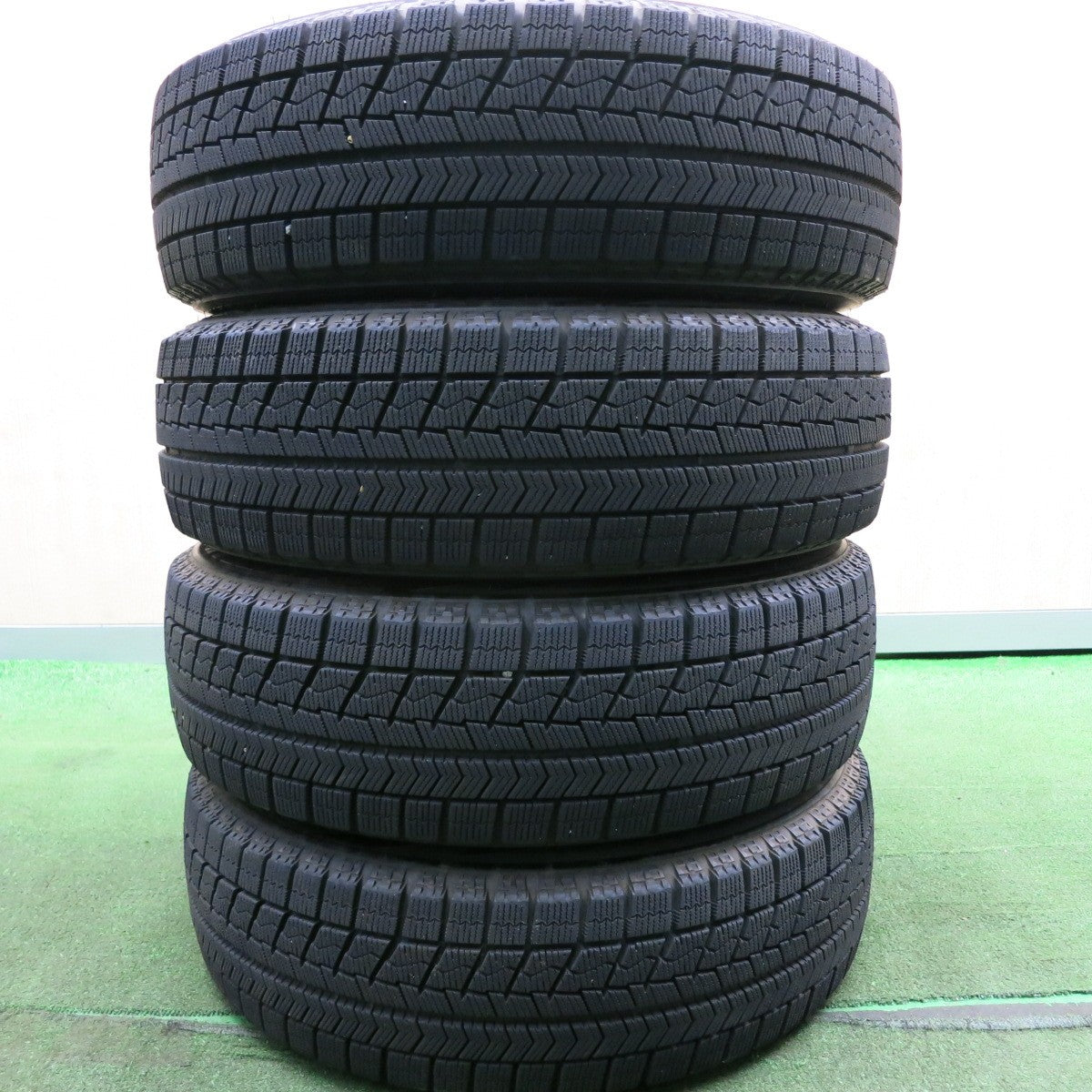 *送料無料* バリ溝！キレイ！8.5分★トヨタ タンク ルーミー 等 純正 スチール 165/65R14 スタッドレス ブリヂストン ブリザック VRX PCD100/4H★4042103HAス