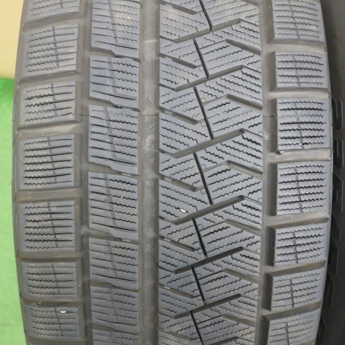 バリ溝！キレイ！8.5分◎ボルボ 等 EUROTECH MP-LINE 235/55R19 スタッドレス ピレリ アイスアシンメトリコ ユーロテック MPライン 19インチ PCD108/5H◎6060402KTス
