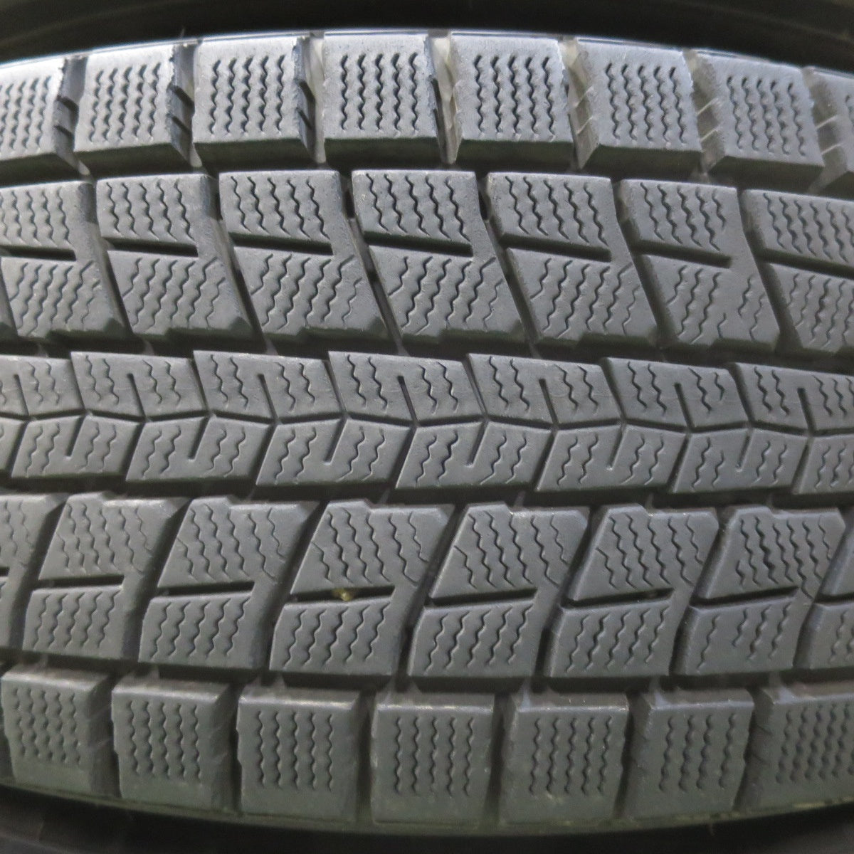 バリ溝！21年！キレイ！9.5分★スタッドレス 225/65R17 ダンロップ ウインターマックス SJ8 SJ8+ AIRNOVA エアノヴァ 17インチ PCD114.3/5H★5060305イス