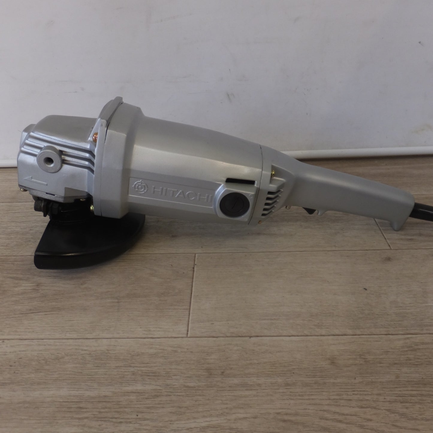 ●複数在庫有●[送料無料] 未使用★日立 HITACHI 180mm 電気ディスクグラインダ PDH-180C　100V 50/60Hz 1330W 14A★