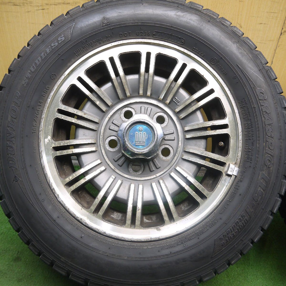 4本価格★旧車 トヨタ クラウン MS112 純正 185/70R14 スタッドレス ダンロップ グラスピック DS-1★3071208Hス