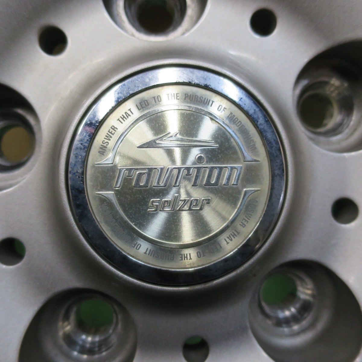 バリ溝！8.5分★スタッドレス 195/65R15 グッドイヤー アイスナビ ZEA2 ravrion selzer ラブリオン 15インチ PCD114.3/5H★5021117イス