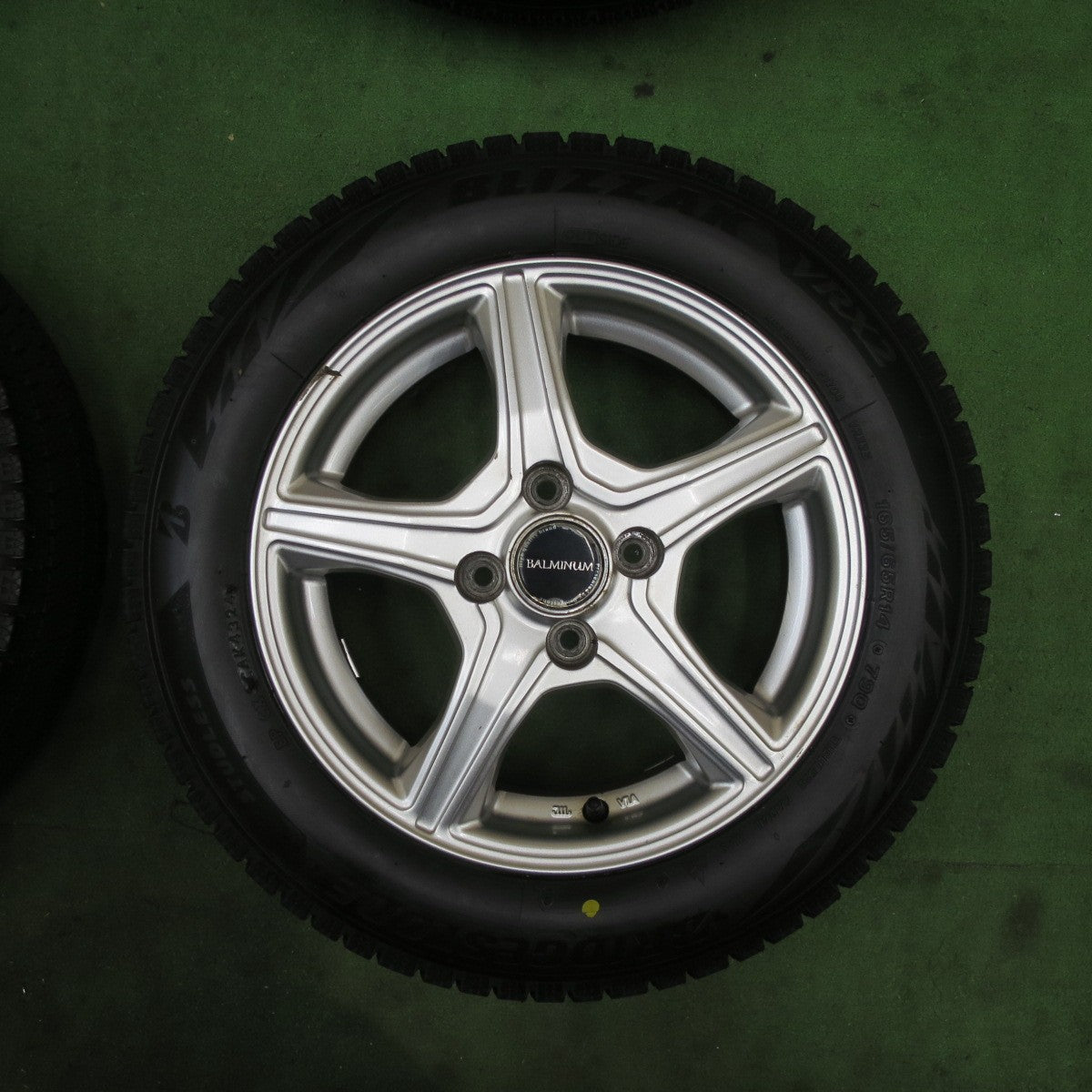 超バリ溝！24年！9.5分以上★スタッドレス 165/65R14 ブリヂストン ブリザック VRX2 BALMINUM バルミナ 14インチ PCD100/4H★5112103TTス