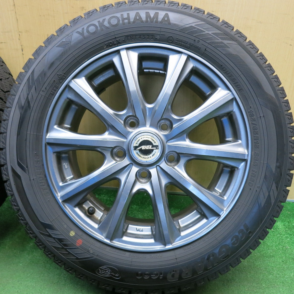 バリ溝！22年！9.5分★スタッドレス 185/65R15 ヨコハマ アイスガード iG60 AXEL アクセル 15インチ PCD114.3/5H★6052105HAス