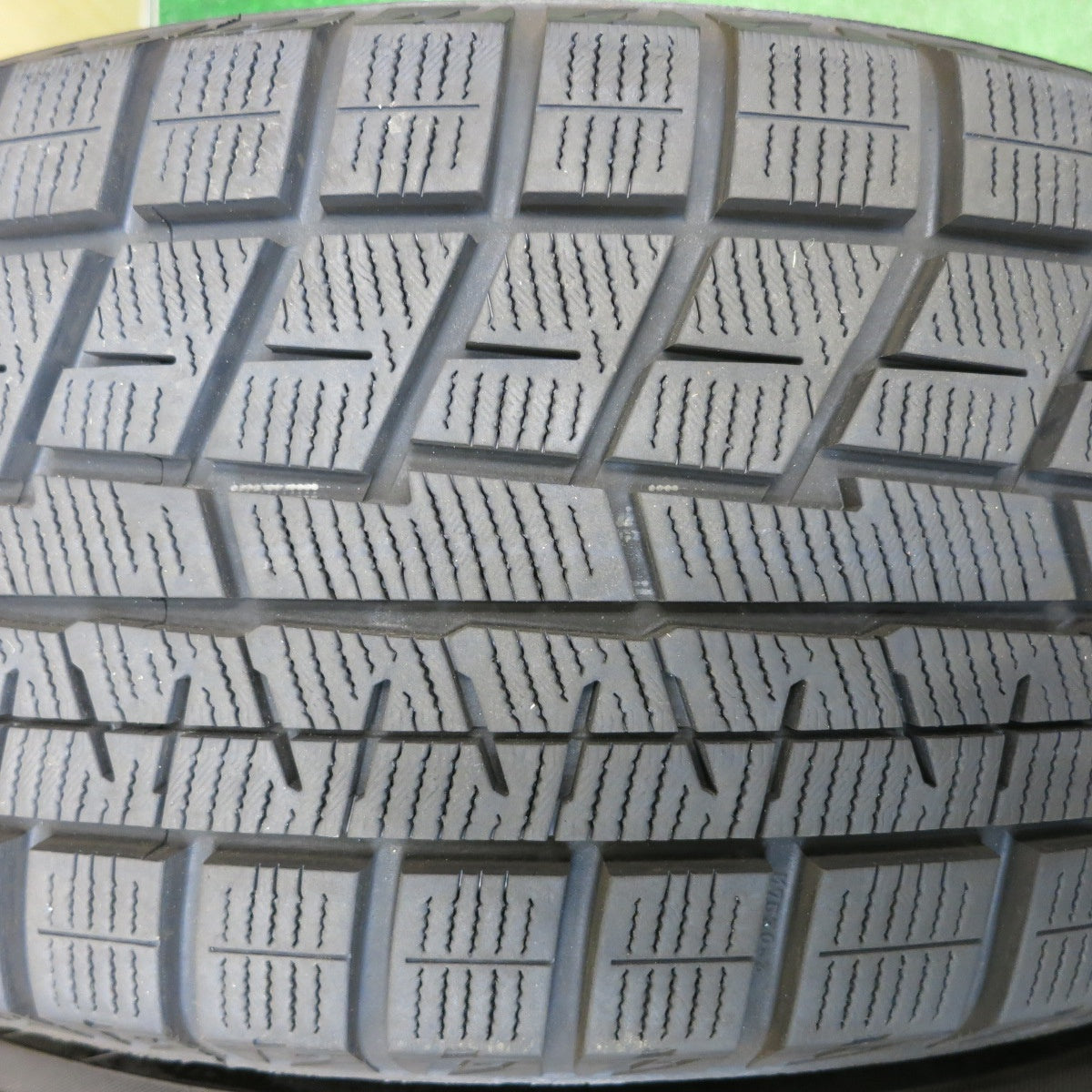 バリ溝！23年！9.5分★トヨタ 210系 クラウン ロイヤル 純正 215/60R16 スタッドレス ヨコハマ アイスガード iG60 16インチ PCD114.3/5H★5121401HAス