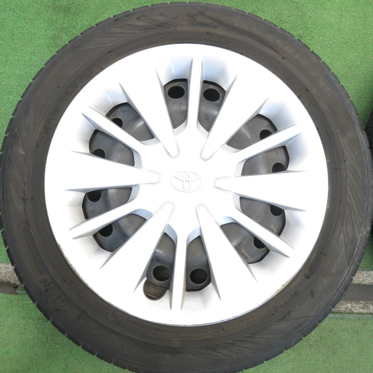 4本価格！24年◎トヨタ タンク ルーミー パッソ 等 純正 スチール 165/65R14 オートバックス Maxrun Efficia 14インチ PCD100/4H◎6082704HAノ