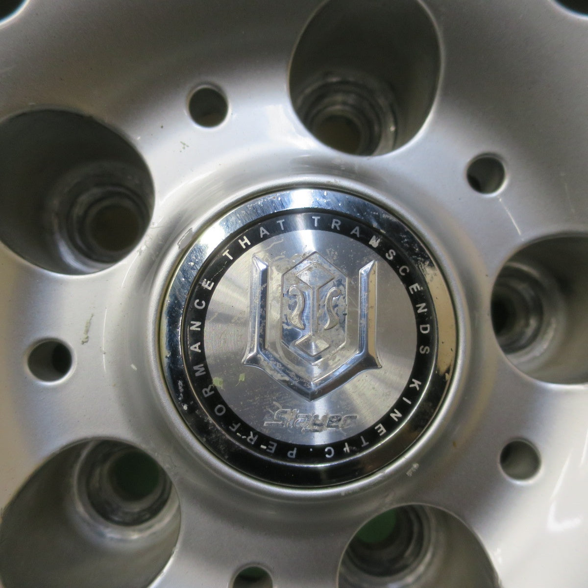 バリ溝！22年！9.5分◎スタッドレス 225/60R17 ブリヂストン ブリザック DM-V3 Slayer 社外 アルミ 17インチ PCD114.3/5H◎6062001イス