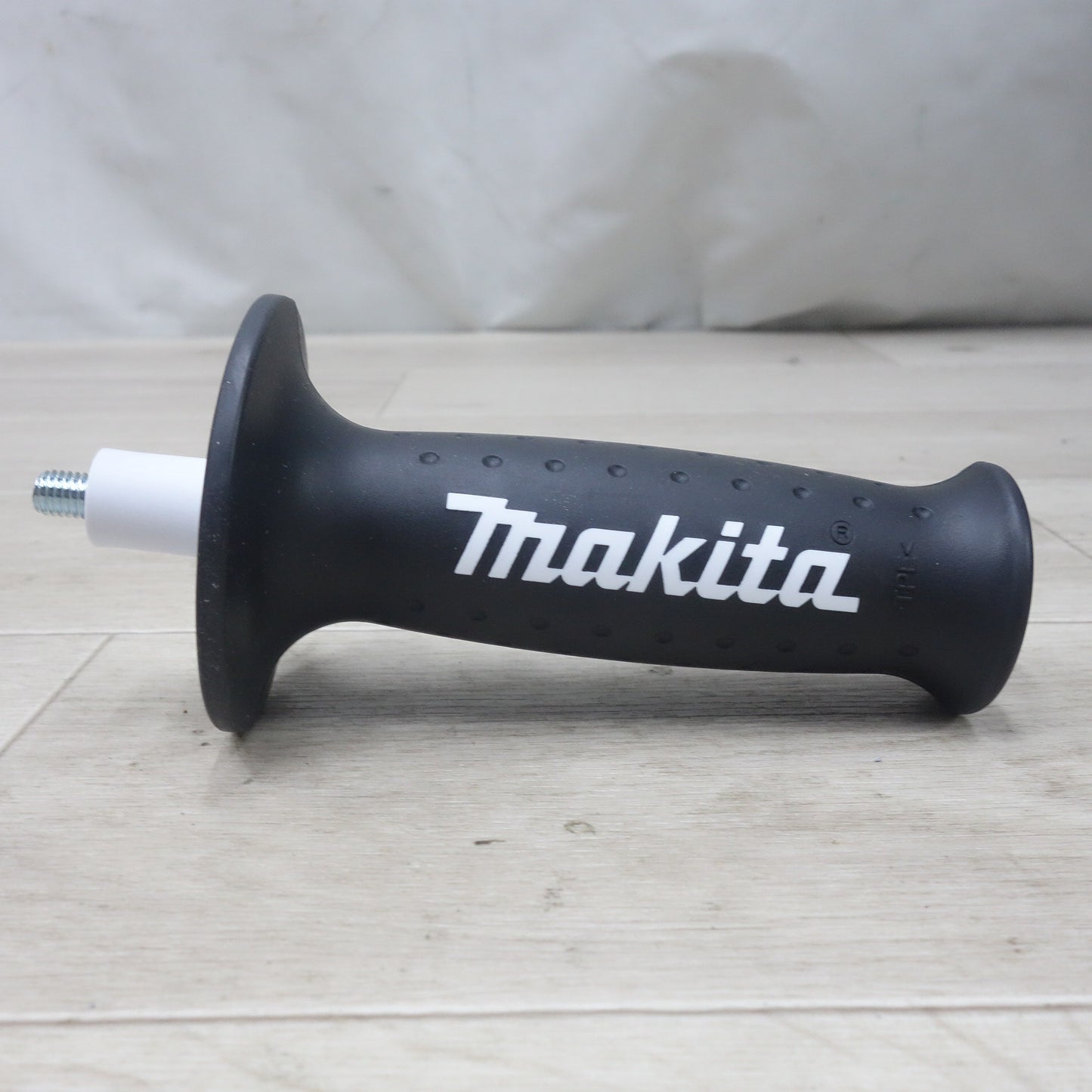 [送料無料] キレイ！替え刃付き◆マキタ 100mm 充電式 ディスクグラインダ GA420D 18V 替刃付き 電動 工具 研磨機 コードレス 本体 ケース makita◆