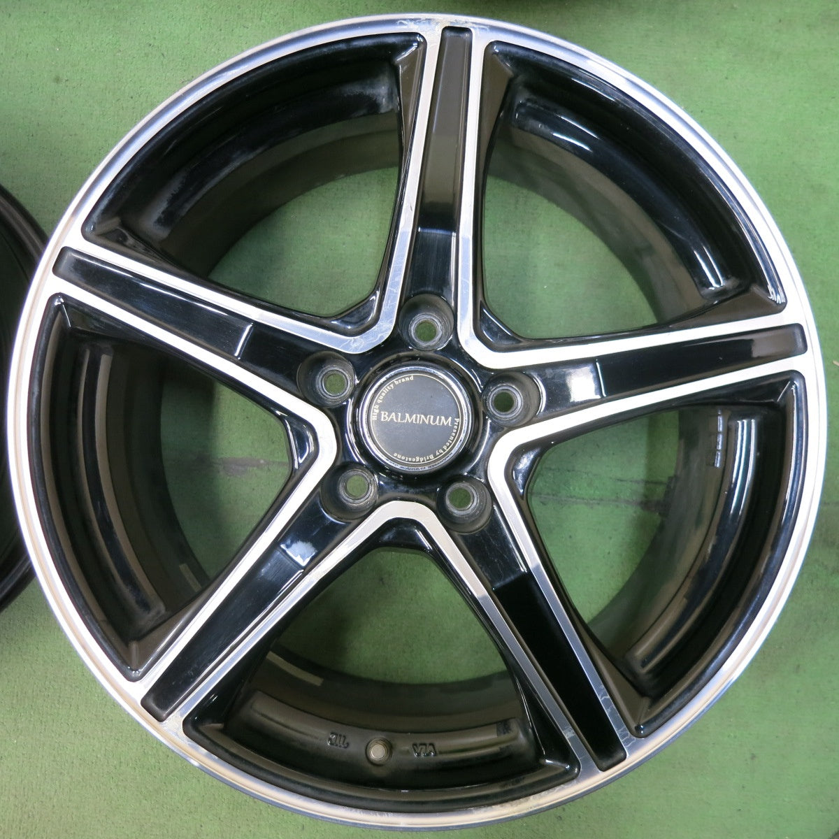 4本価格★BALMINUM バルミナ 17インチ ホイール 17×7J PCD114.3/5H★5042508SYホ