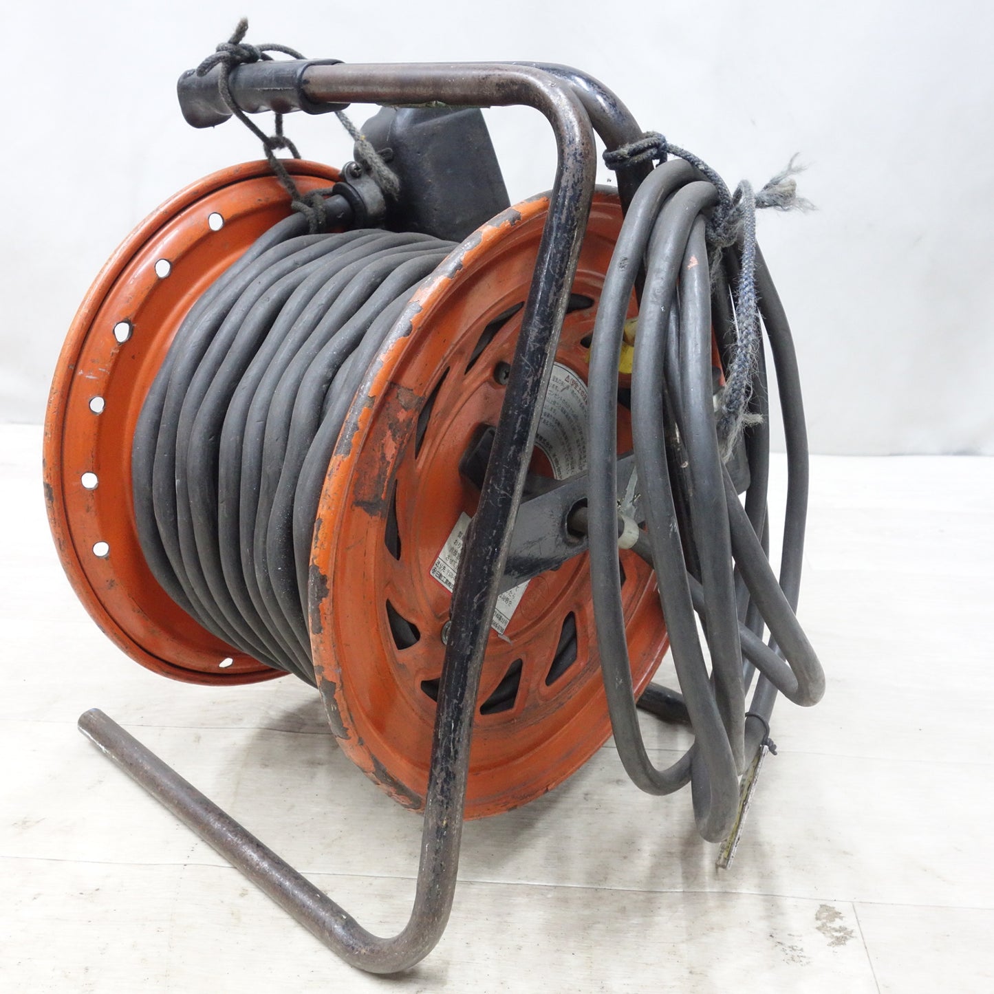 [送料無料] ◆日動 びっくリール 30m RND-EB30S コードリール 電工 ドラム 屋内用 オレンジ 100V◆