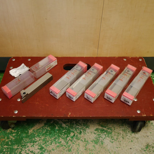 未使用！6本まとめ売り☆Tungaloy タンガロイ 外径 溝 入れ 加工 用 バイト CTER2525-3T09 切削 工具☆