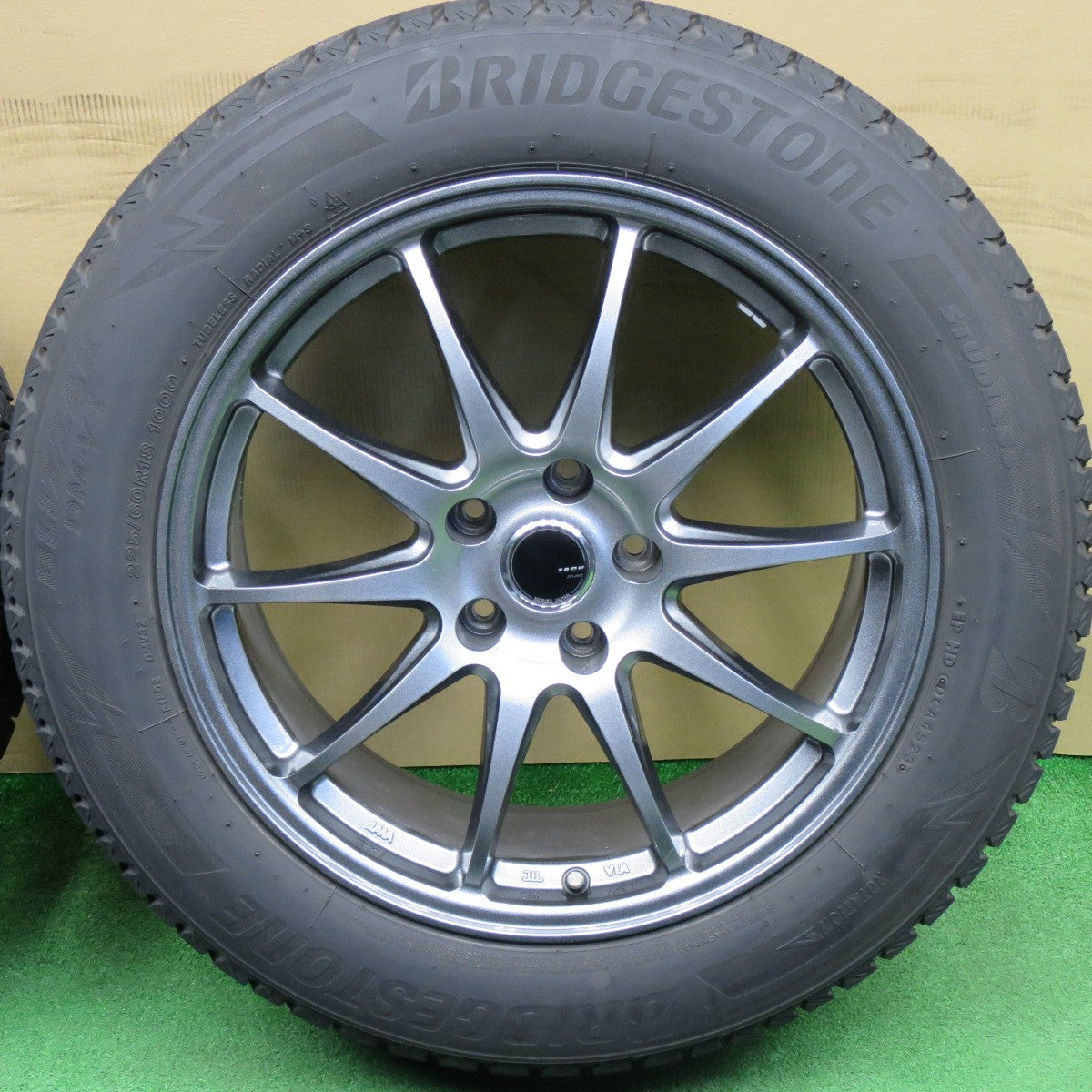 バリ溝！23年！キレイ！9分★スタッドレス 225/60R18 ブリヂストン ブリザック DM-V3 ZACK JP-202 MONZA ザック モンツァ 18インチ PCD114.3/5H★6041203NKス