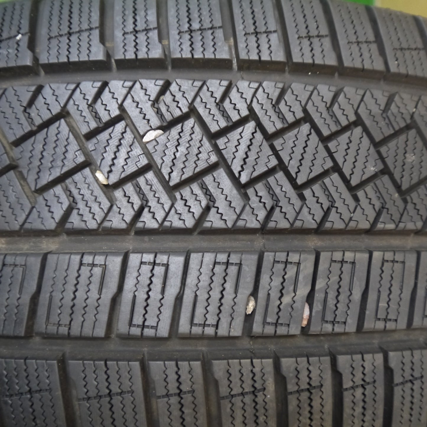 バリ溝！22年！キレイ！9.5分以上★アウディ Q5 等 Eurodesign CALWER 235/60R18 スタッドレス ピレリ アイスゼロ アシンメトリコ ユーロデザイン カルヴァー 18インチ PCD112/5H★6021703Hス