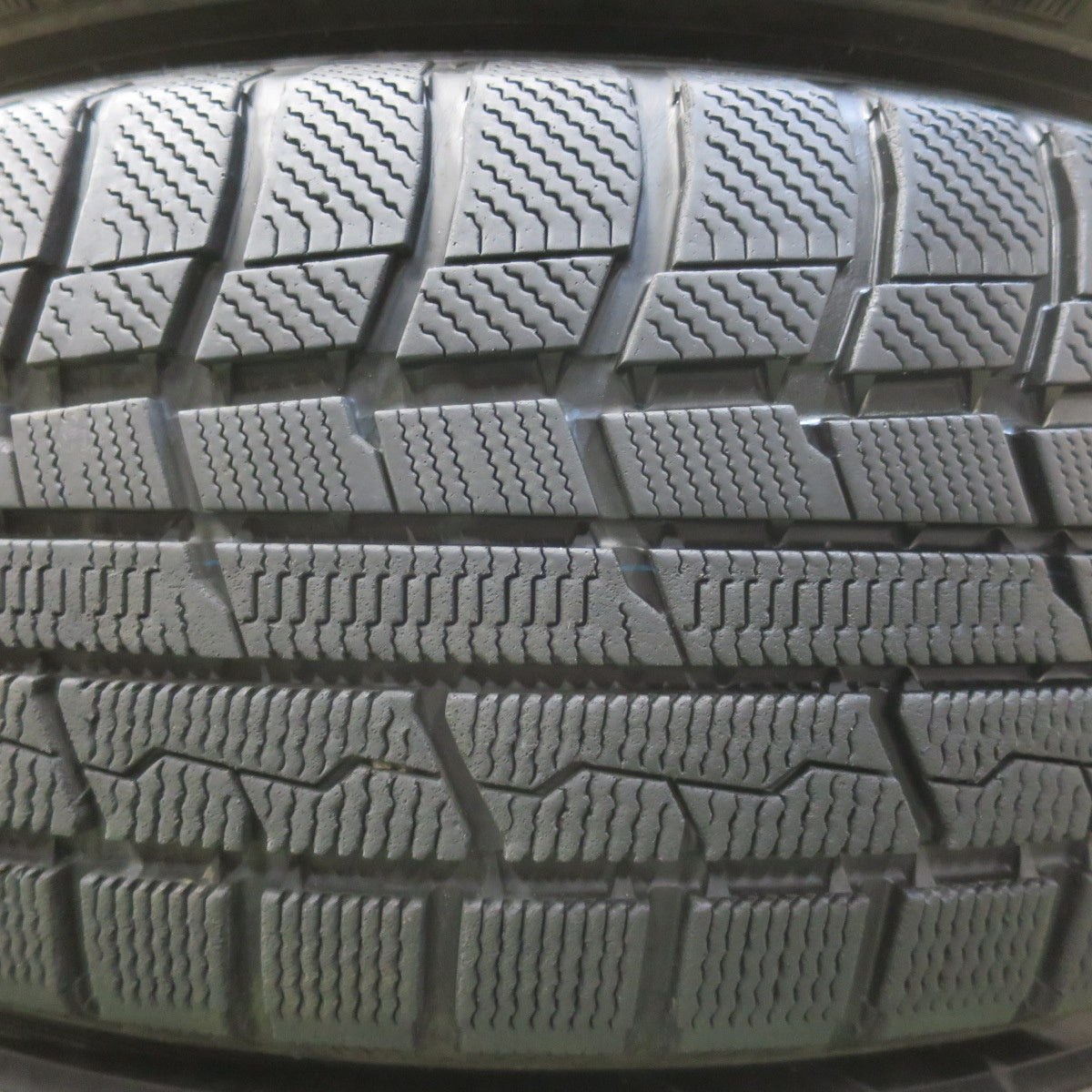 バリ溝！キレイ！9分★マツダ MPV 純正 225/65R17 スタッドレス トーヨー ウインター トランパス TX 17インチ PCD114.3/5H★6030501イス