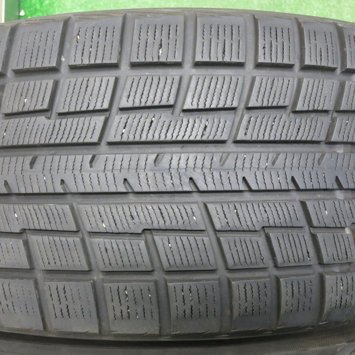 バリ溝！21年！9分★スタッドレス 215/55R17 ヨコハマ アイスガード iG52C Exceeder エクシーダー 17インチ PCD114.3/5H★4122910NJス