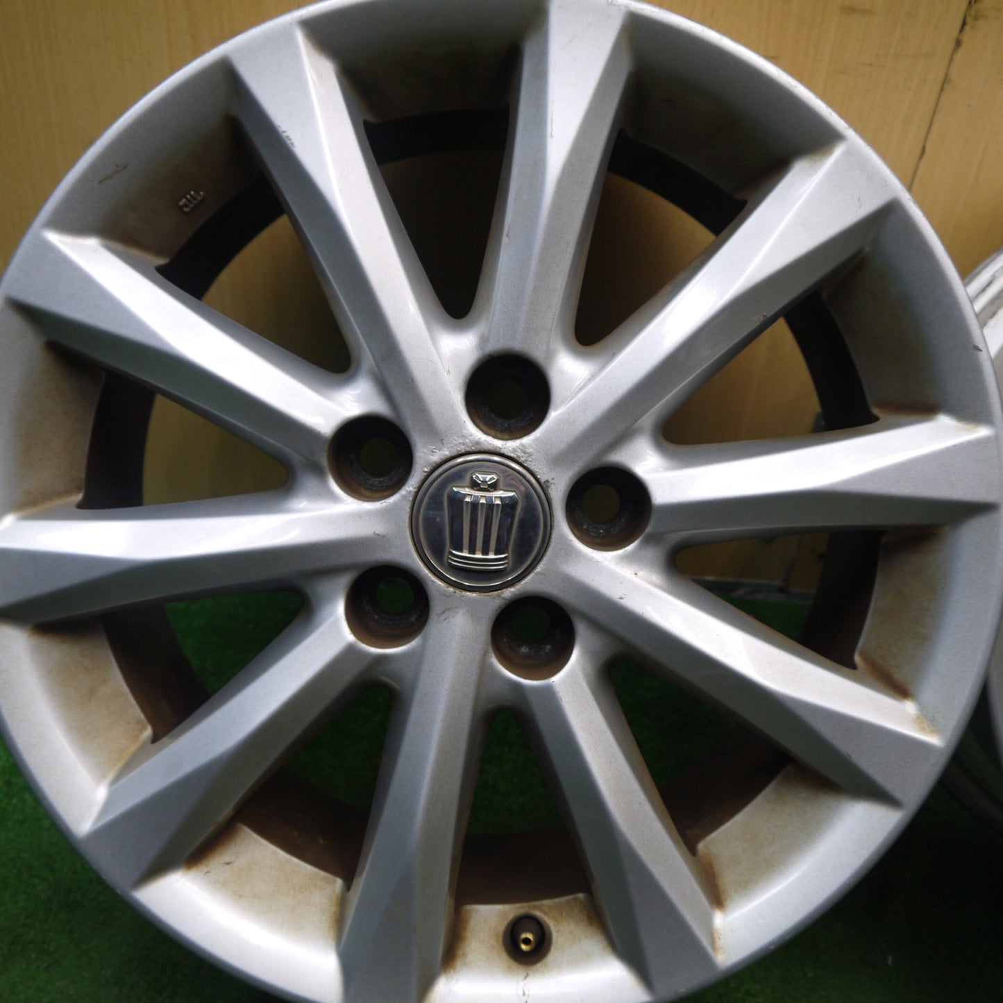 4本価格★トヨタ 200系 クラウン ロイヤル 純正 ホイール 17インチ 17×7J PCD114.3/5H★5062004Hホ