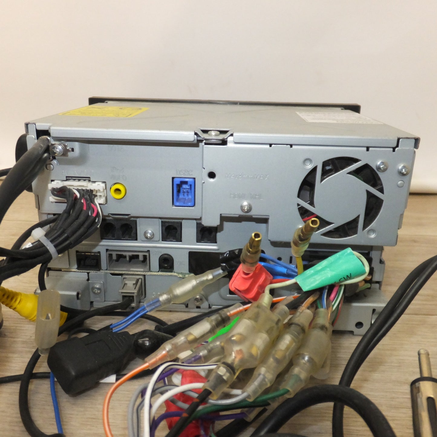 [送料無料] ★ケンウッド KENWOOD メモリーナビゲーション MDV-Z701W[19]★