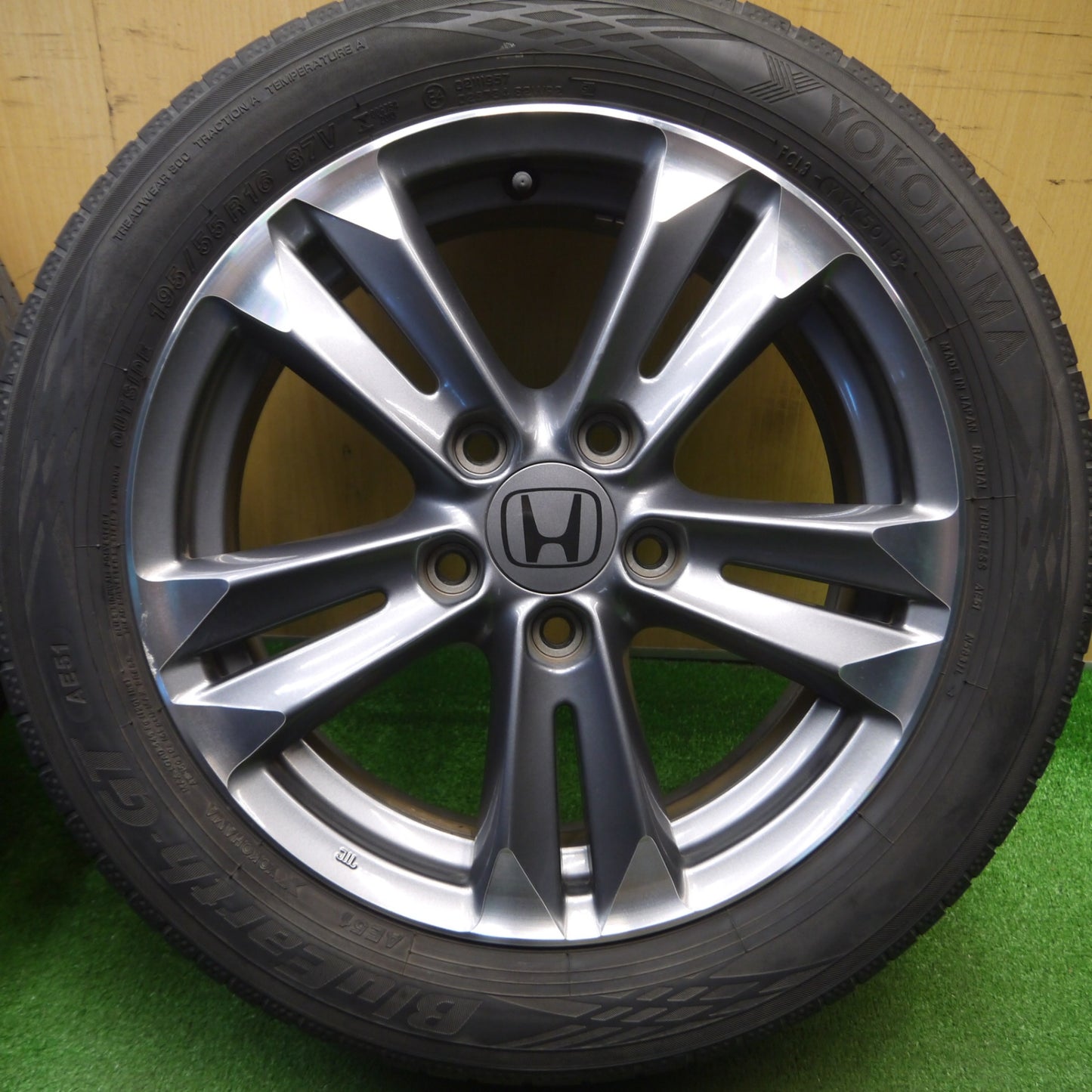[送料無料] キレイ★ホンダ CR-Z 純正 195/55R16 ヨコハマ BluEarth-GT AE51 16インチ ブルーアース CRZ PCD114.3/5H★5011712Hノ