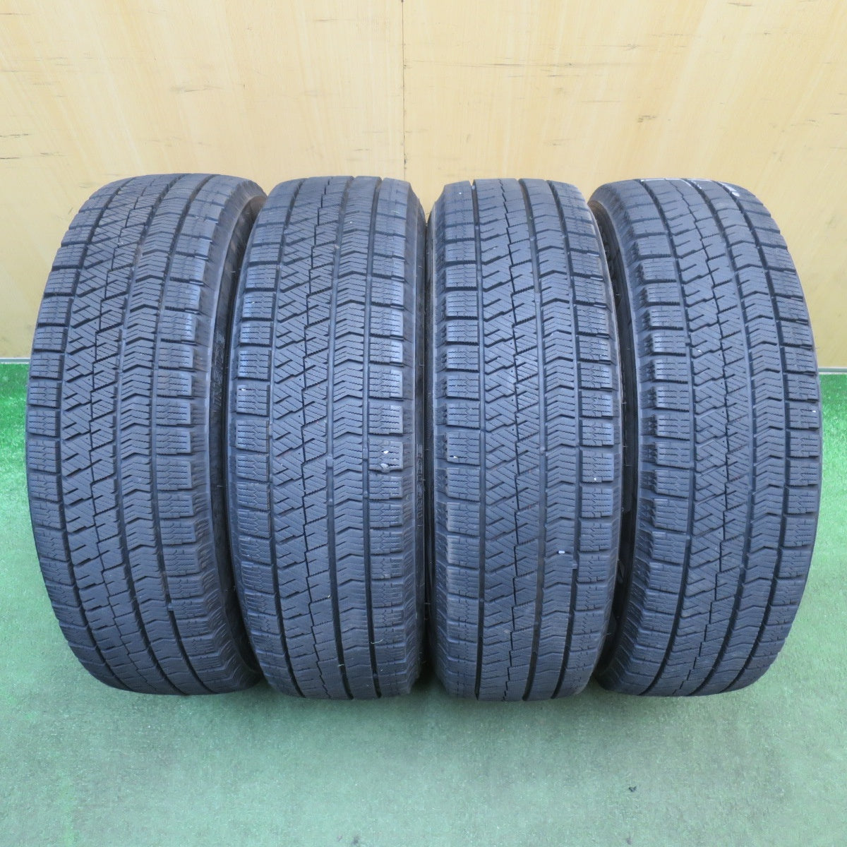バリ溝！9分★スタッドレス 175/65R15 ブリヂストン ブリザック VRX2 JOKER ジョーカー 15インチ PCD100/4H★6051813NJス