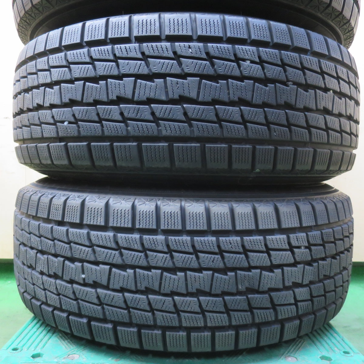 バリ溝！9.5分★スタッドレス 265/65R17 グッドイヤー アイスナビ SUV 社外 アルミ 17インチ PCD139.7/6H★6011003イス