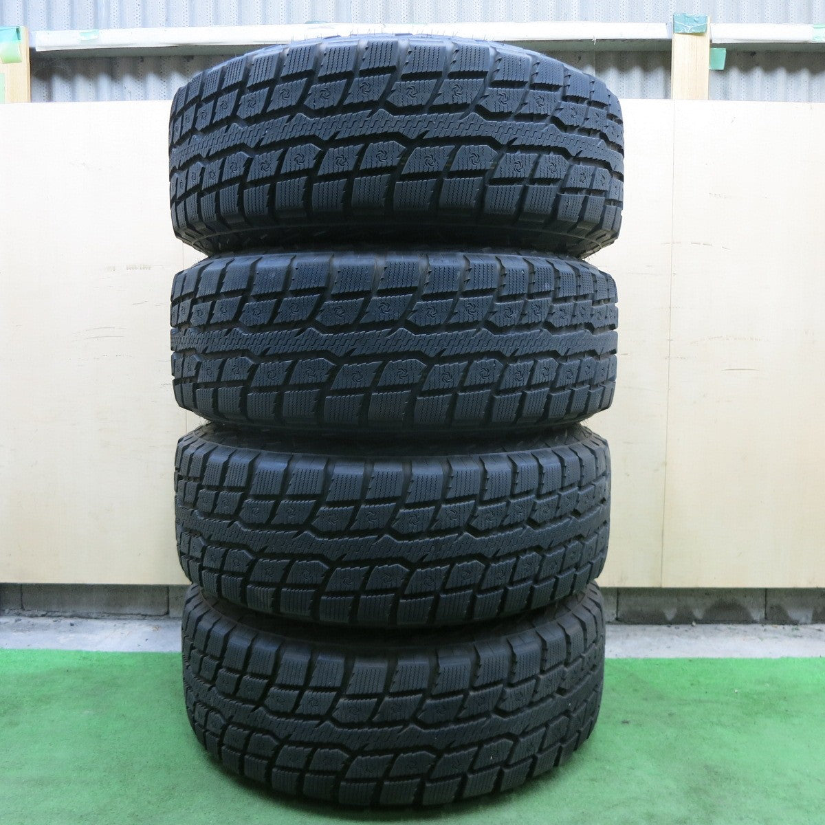 バリ溝！23年！キレイ！9分★RAYS TEAM DAYTONA M8 285/70R17 116/113Q 6PR スタッドレス トーヨー オブザーブ W/T-R レイズ デイトナ 17インチ PCD139.7/6H★6012305ナス