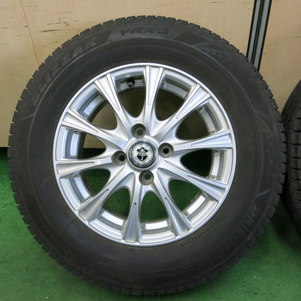 *送料無料* キレイ！21年★スタッドレス 185/70R14 ブリヂストン ブリザック VRX3 JOKER ジョーカー 14インチ PCD100/4H★4061004ナス