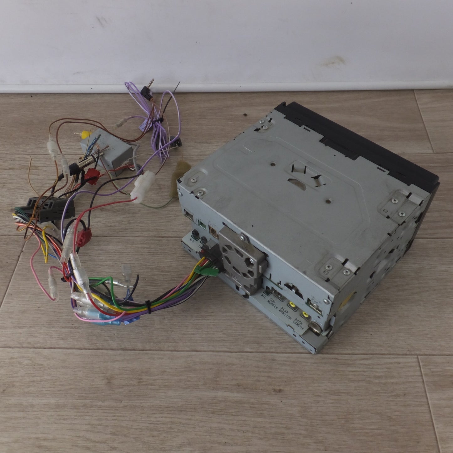 [送料無料] ★カロッツェリア carrozzeria AV一体型メモリーナビゲーション 楽ナビ AVIC-RZ300(10)★