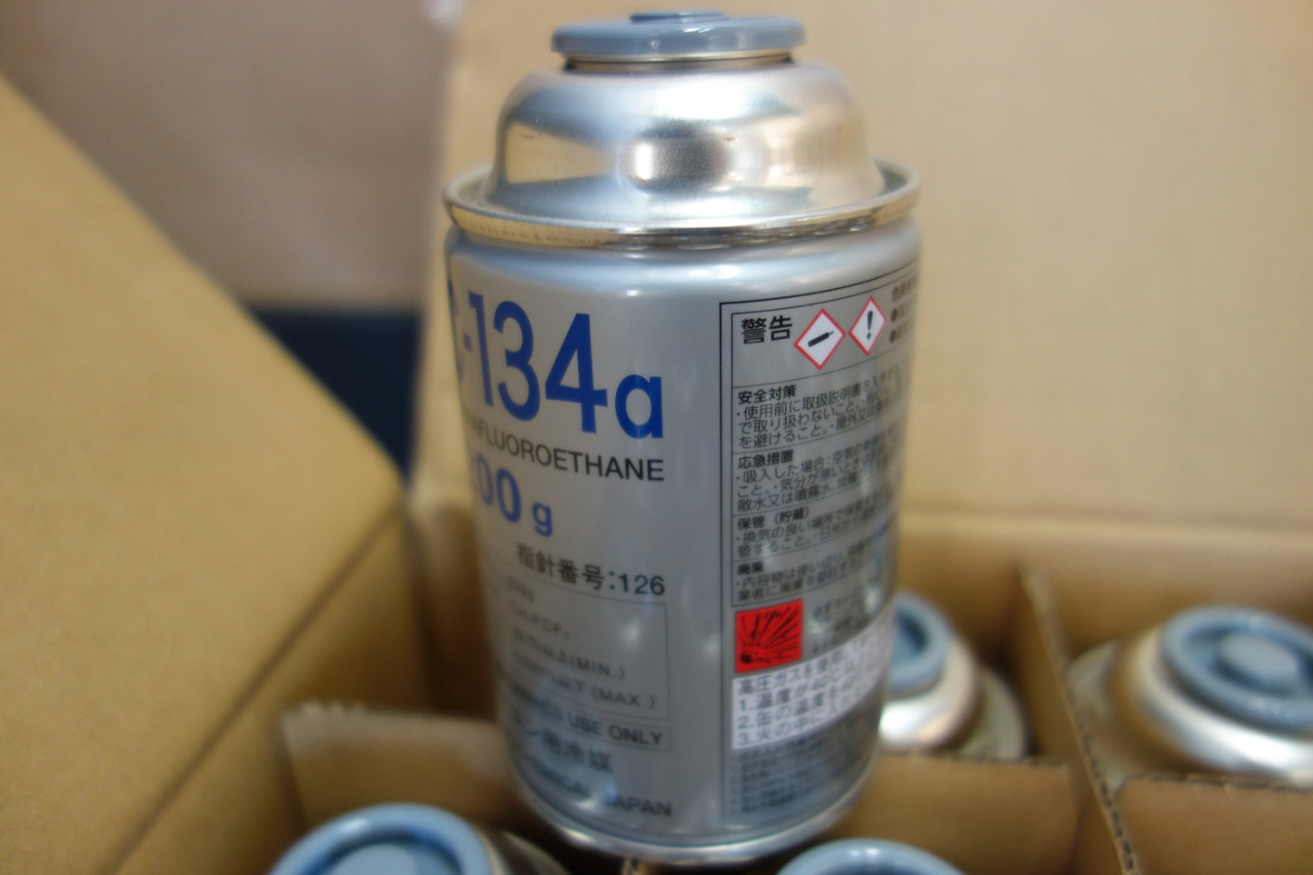 [送料無料] 未使用！30本☆AHC カー エアコン 用 冷媒 HFC-134a 200g缶×30本入 エアコン ガス クーラー ガス☆