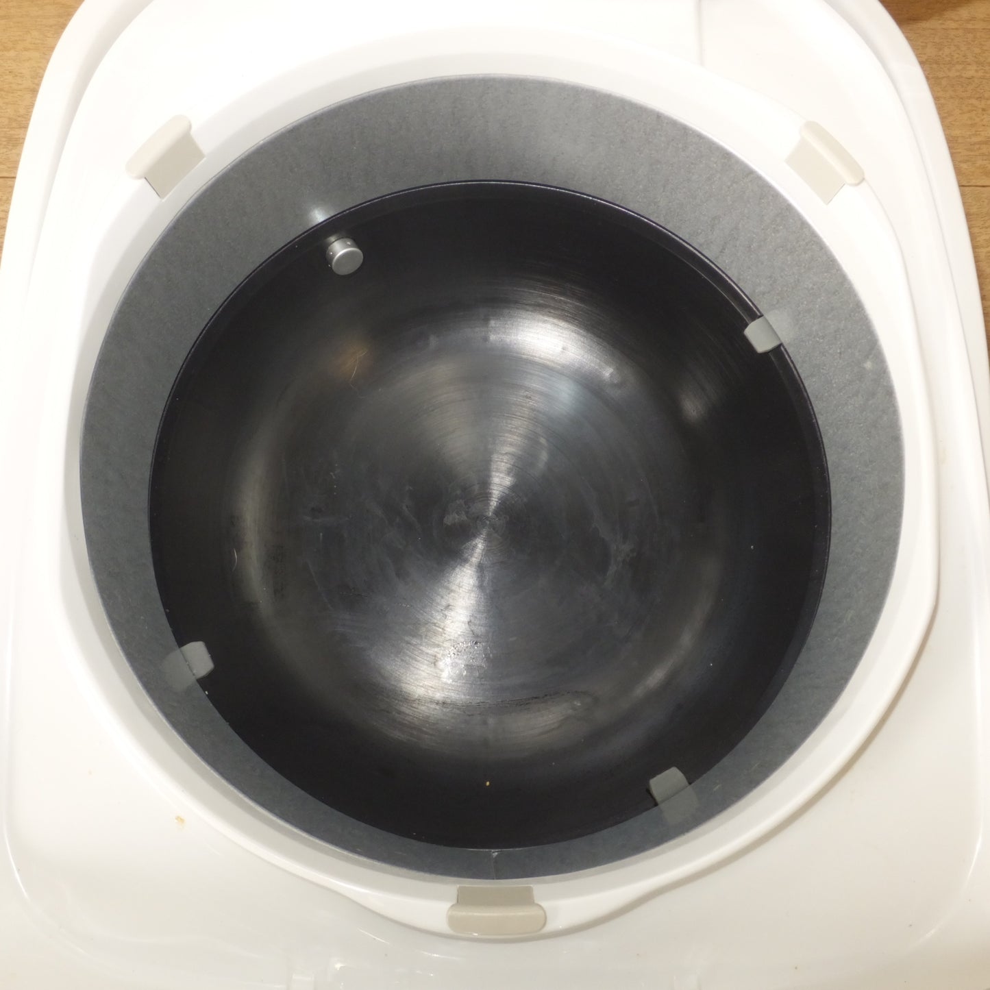 [送料無料] キレイ★象印 ZOJIRUSHI 20年製 IH炊飯ジャー NP-XB10　炊飯容量 1.0L　100V 1105W 50/60Hz★