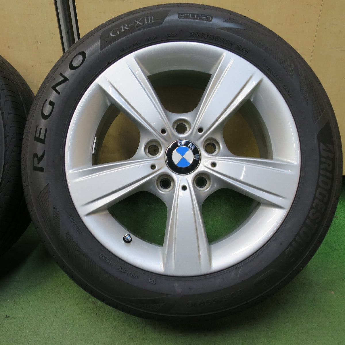 バリ溝！25年！キレイ！9.5分◎BMW 1シリーズ F20 純正 205/55R16 ブリヂストン レグノ GR-X3 16インチ PCD120/5H◎6100501NGノ