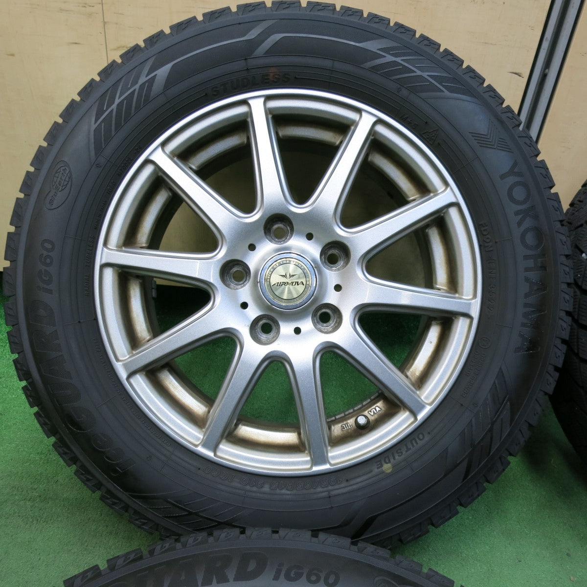 [送料無料] バリ溝！22年！9分★スタッドレス 195/65R15 ヨコハマ アイスガード iG60 AIRNOVA エアノヴァ 15インチ PCD114.3/5H★4112703SYス