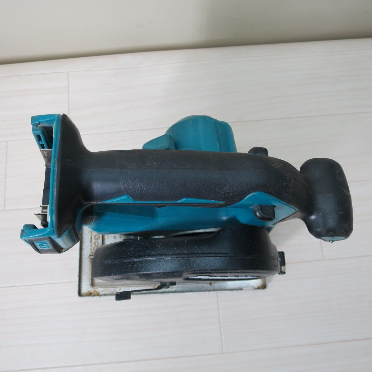 [送料無料] ☆マキタ 150mm 充電式 チップソー カッター CS551D 電動 工具 切断機 18V makita 本体のみ☆