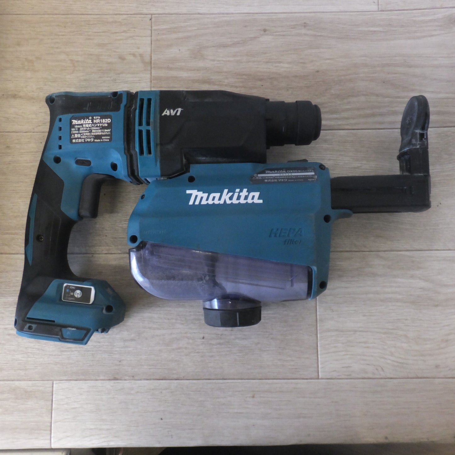[送料無料] ★マキタ makita 18mm 充電式ハンマドリル HR182DZKV 18V　バッテリ2個 付★