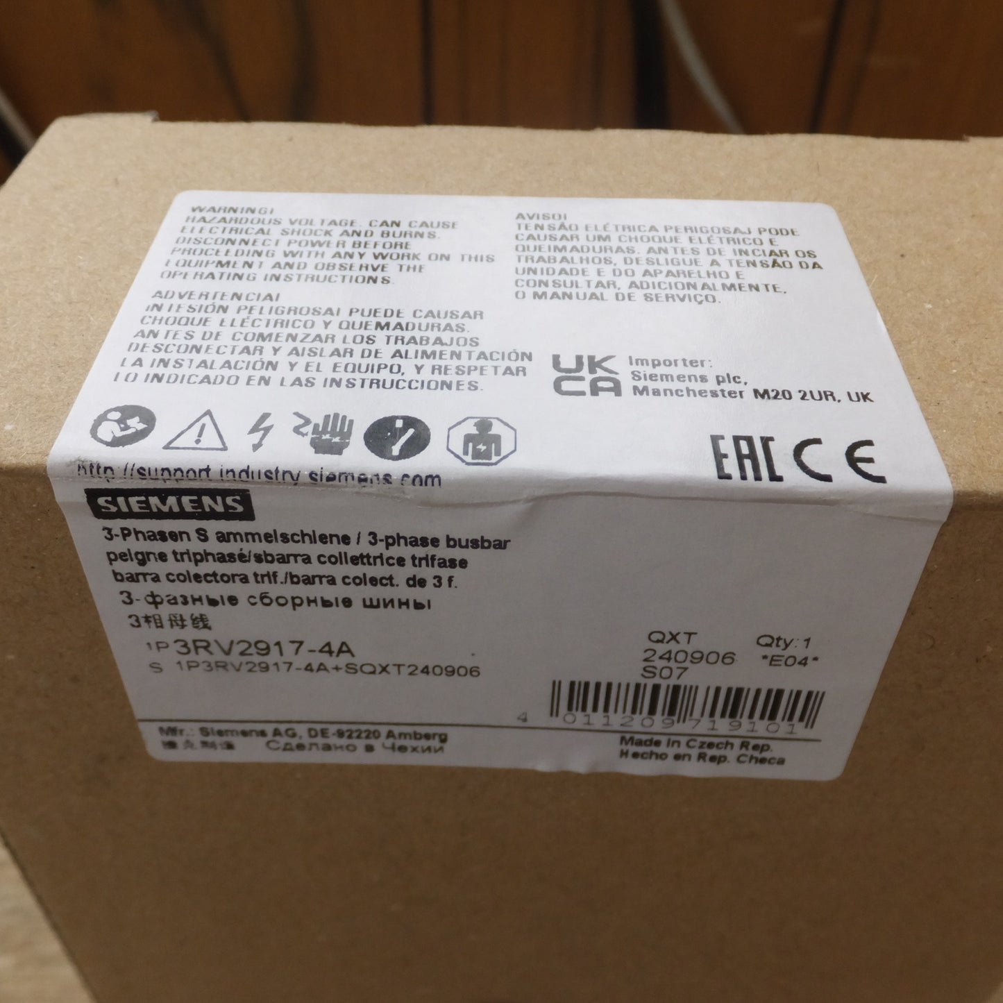 [送料無料] 未使用★シーメンス SIEMENS ブスバー 3-phase busbar 3RV2917-4A　接続プラグ 32ZD 付★