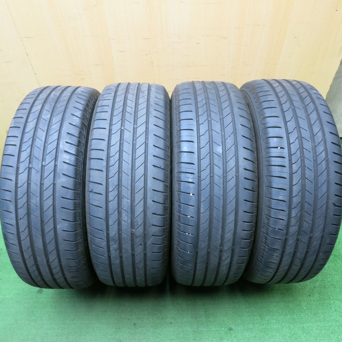 バリ溝！22年！キレイ！8.5分★トヨタ 80系 ハリアー 純正 225/65R17 ブリヂストン アレンザ 001 17インチ PCD114.3/5H★5051804HAノ