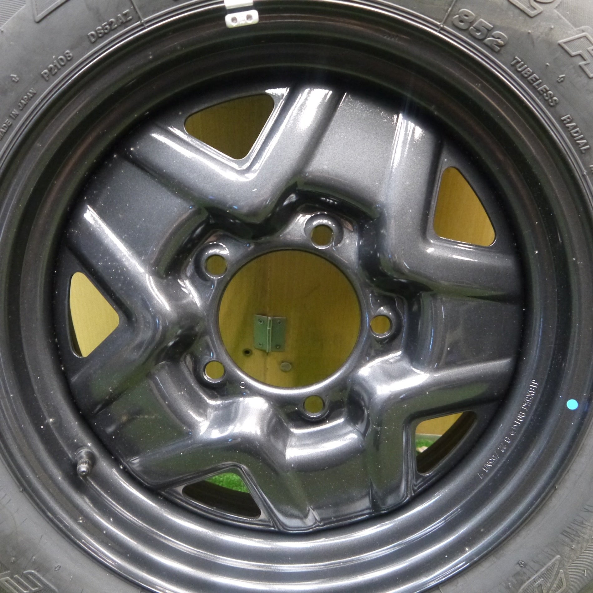 【交渉可】【新車外し】スズキ・ジムニー/JB64/純正/５本/175 80R16 新車外し 2022年製】スズキ JB64 ジムニー 純正 16in 5.5J +22