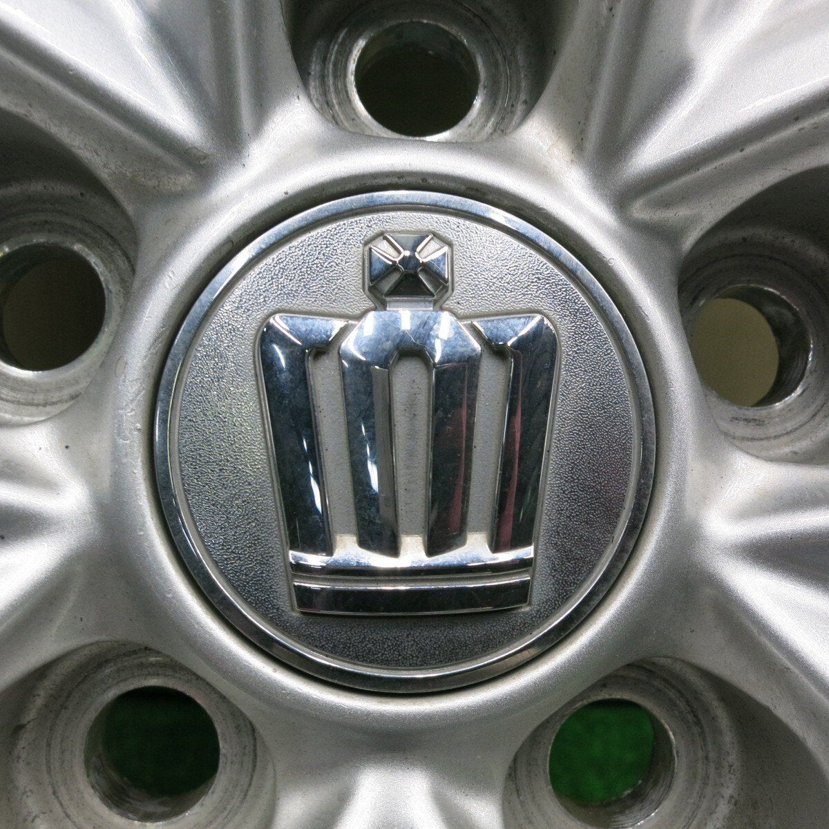 4本価格★トヨタ 210系 クラウン 純正 215/55R17 スタッドレス ブリヂストン VRX 17インチ PCD114.3/5H★4123004HAス