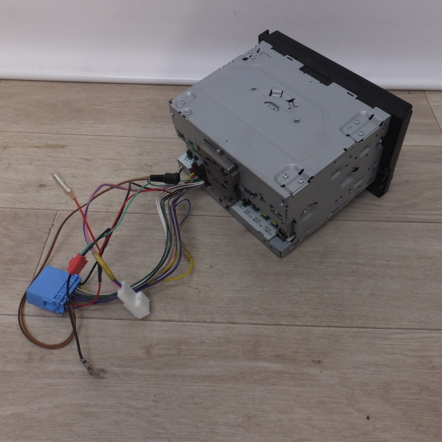 [送料無料] ★カロッツェリア carrozzeria カーナビ 楽ナビ AVIC-RL99 パイオニア Pioneer[9]★