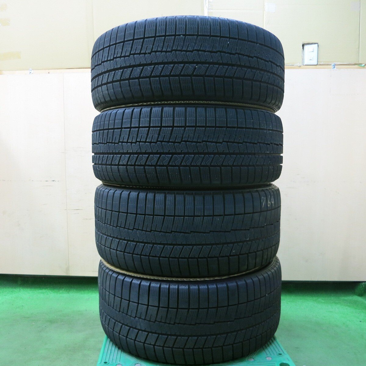 センサー付！バリ溝！22年！9.5分★レクサス GS Fスポーツ 純正 235/40R19 265/35R19 スタッドレス ダンロップ ウインターマックス03 19インチ PCD114.3/5H★5021702ナス
