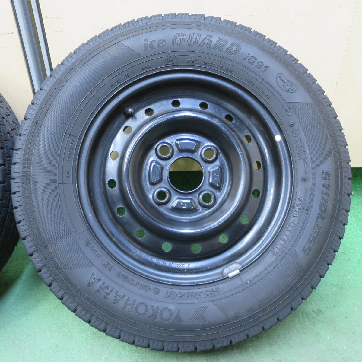 キレイ◎スタッドレス 145/80R12 80/78N ヨコハマ アイスガード iG91 スチール ホイール 12インチ PCD100/4H◎6072204イス