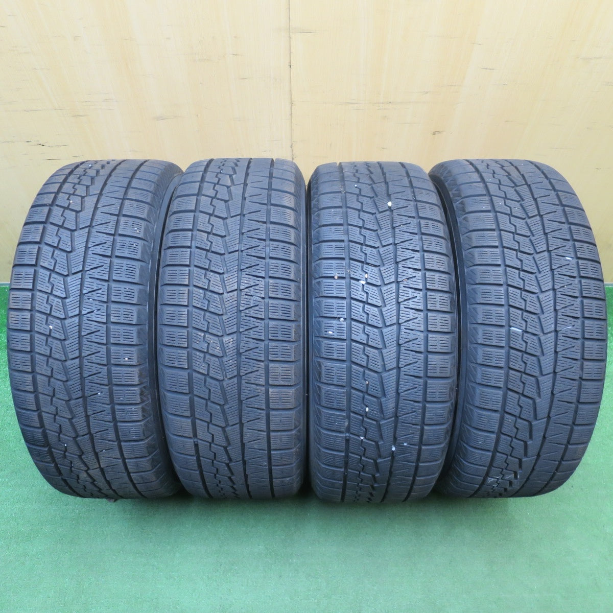 バリ溝！23年！9.5分★ボルボ V60 S60 等 純正 215/55R16 スタッドレス ヨコハマ アイスガード iG70 16インチ PCD108/5H★6033105NJス