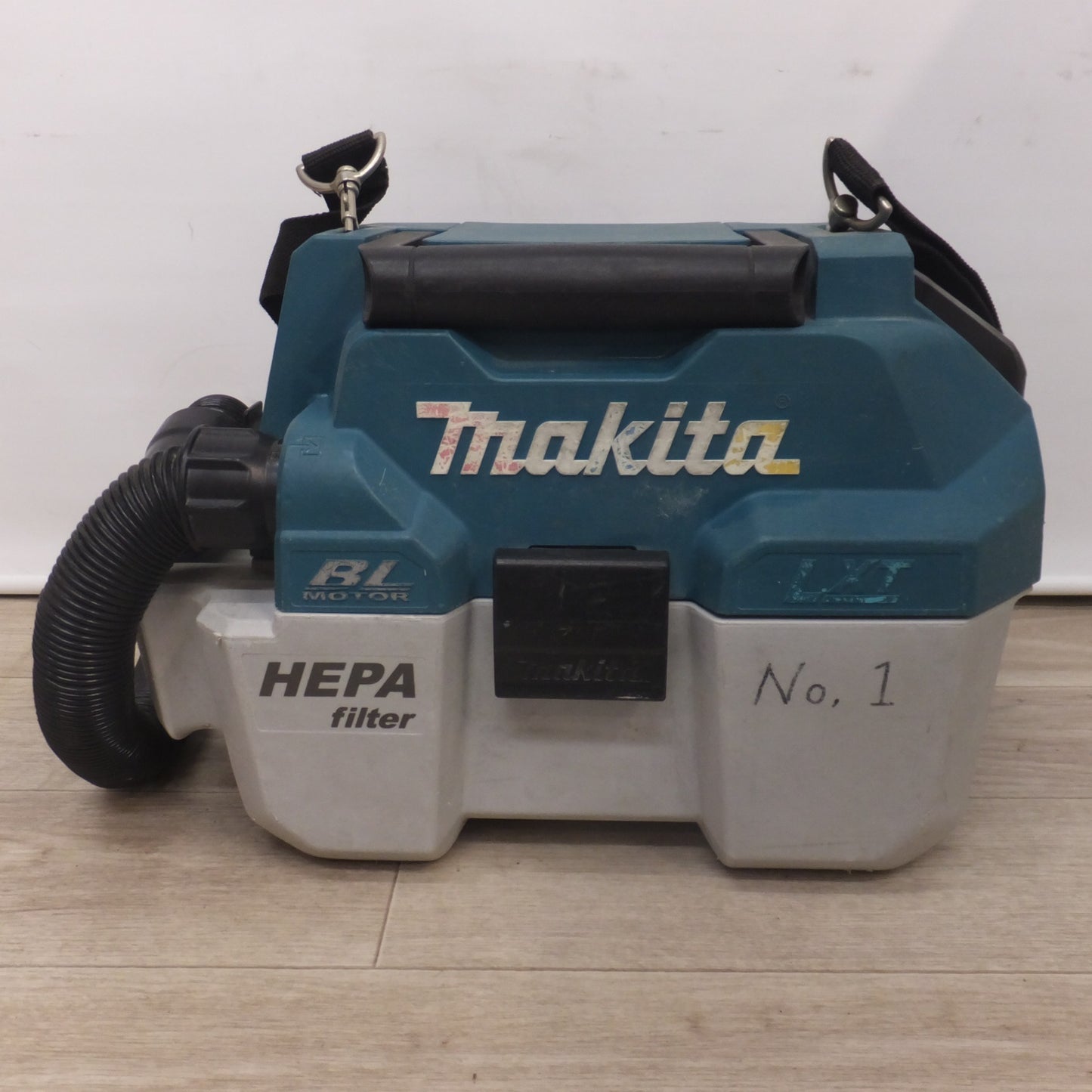 [送料無料] ★マキタ makita 乾湿両用 業務用 充電式集じん機 VC750D 18V 本体のみ★