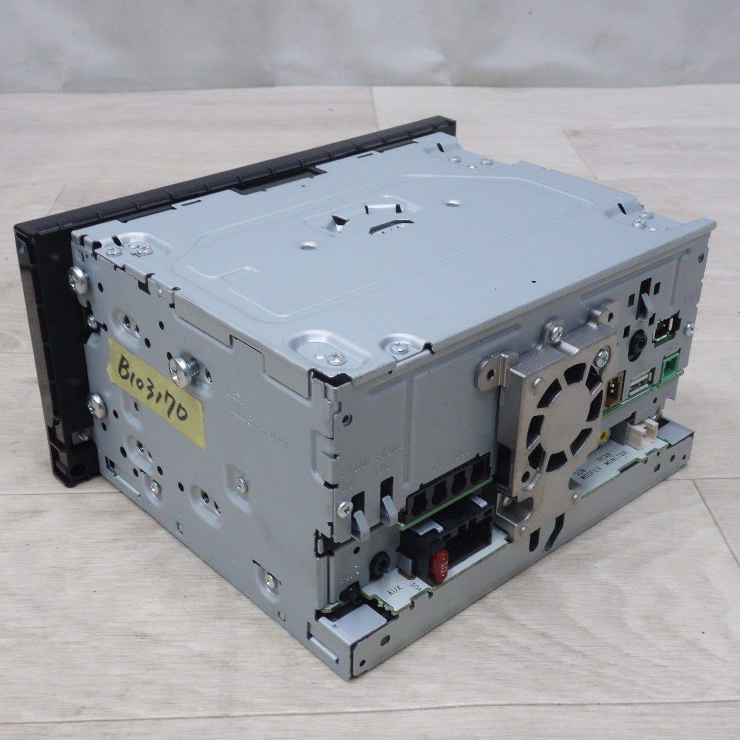 [送料無料] ◆パイオニア carrozzeria カロッツェリア AVIC-RW812-D 7V型 楽ナビ 200mm  Bluetooth カーナビ ナビゲーション Pioneer 地図データ 2021年11月◆