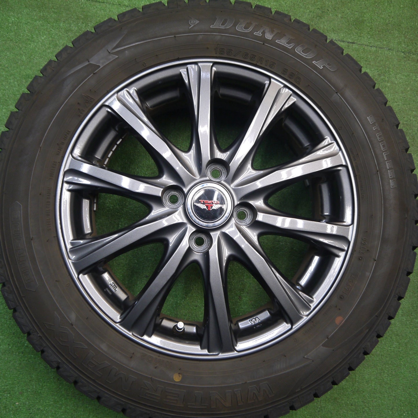 バリ溝！21年！キレイ！8.5分★スタッドレス 185/65R15 ダンロップ ウインターマックス WM02 TEAD テッド 15インチ PCD100/4H★5121705Hス