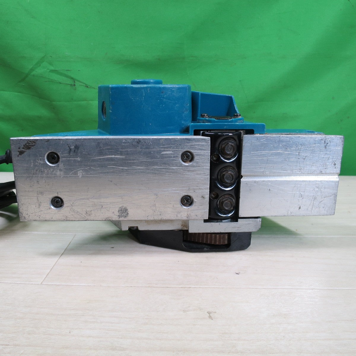 [送料無料] ☆マキタ 82mm カンナ 1900BA 電動 工具 切削 かんな 鉋 100V コード式 makita☆