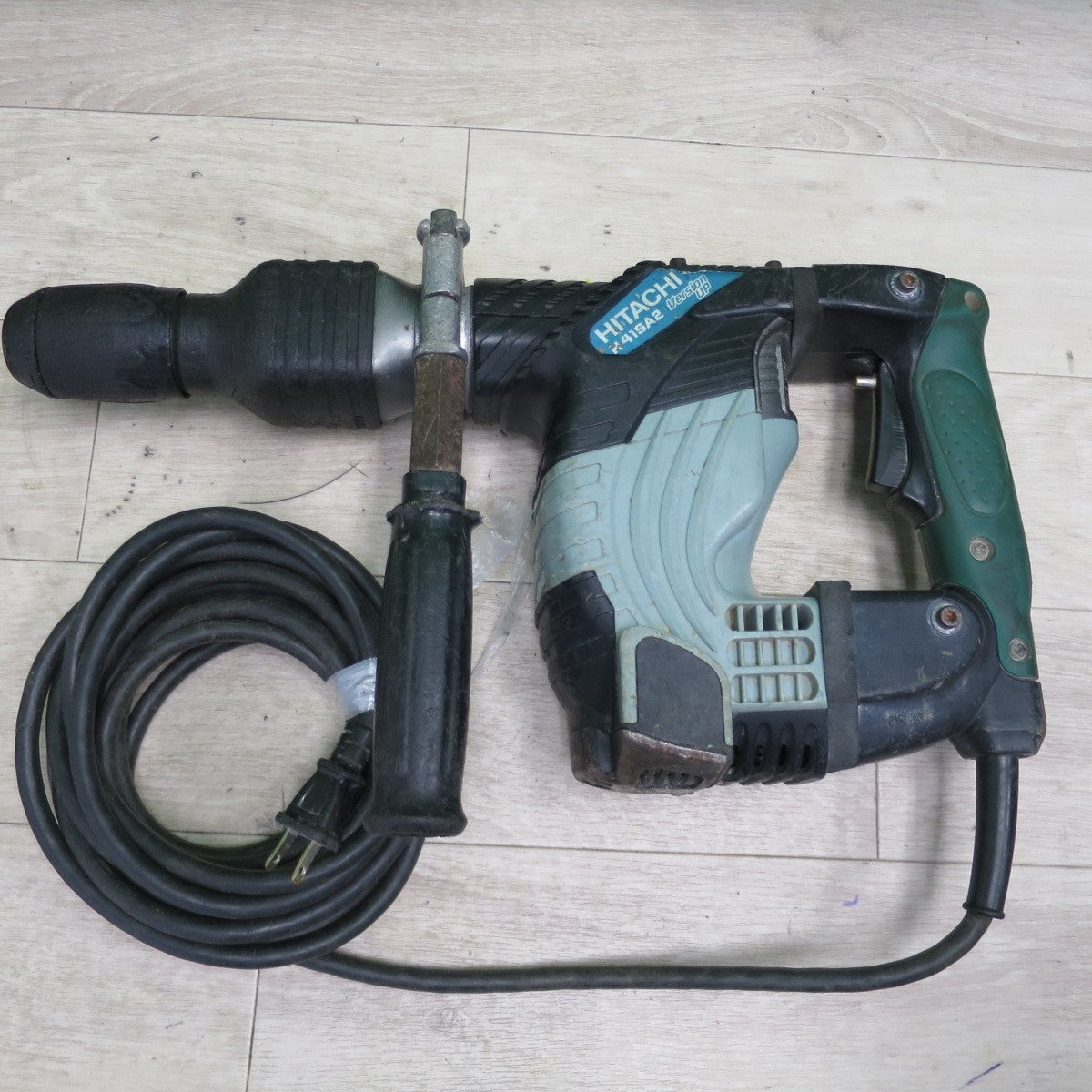 [送料無料] ☆日立工機 電動 ハンマ 100V H41SA2 ケース付き ハツリ 破砕 電動 工具☆