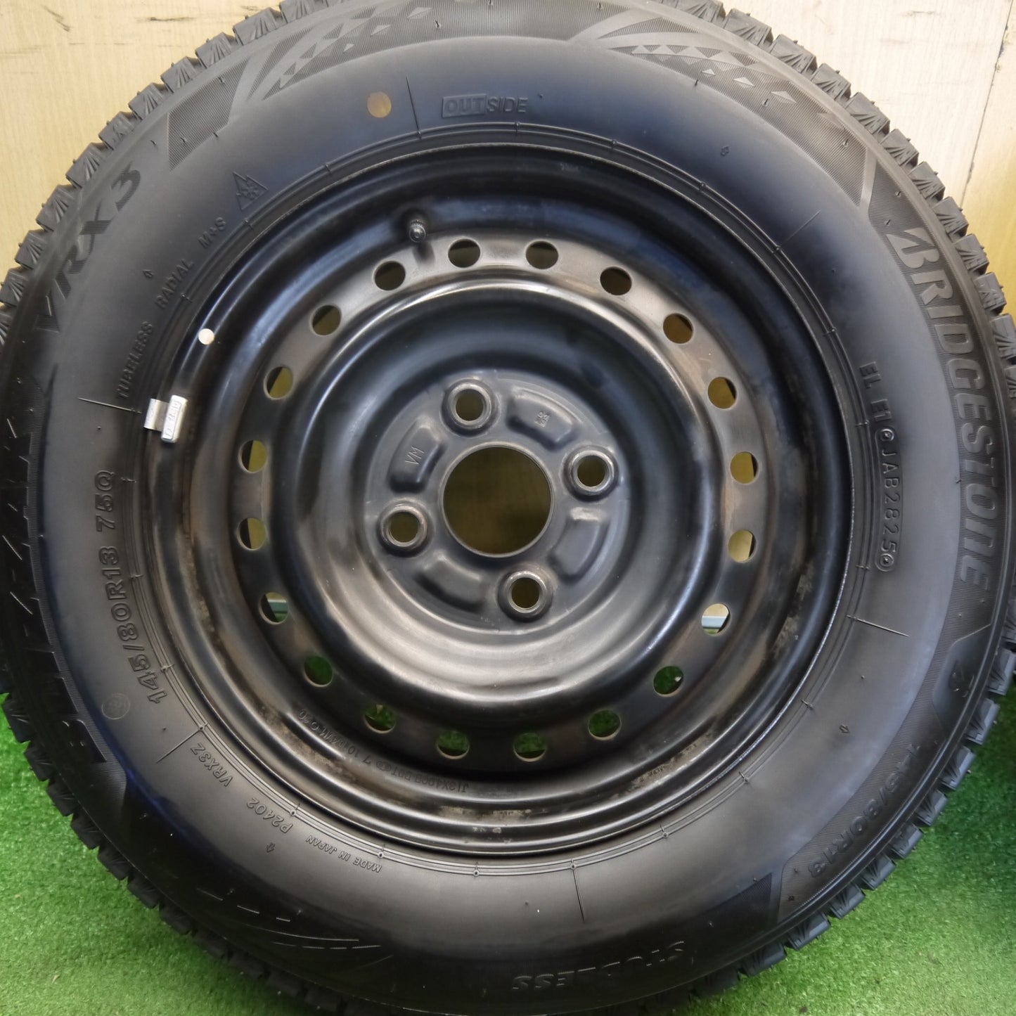 超バリ溝！25年！キレイ！ほぼ10分★スタッドレス 145/80R13 ブリヂストン ブリザック VRX3 スチール ホイール 13インチ PCD100/4H★6052606Hス