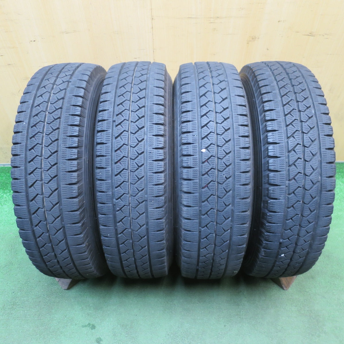 バリ溝！9分◎トヨタ プロボックス サクシード 等 純正 スチール 165R13 6PR スタッドレス ブリヂストン ブリザック VL1 13インチ PCD114.3/5H◎6062402NJス