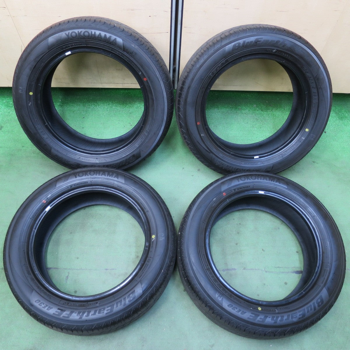 新車外し！25年★185/60R15 ヨコハマ BluEarth-FE AE30 タイヤ 15インチ フィット ヤリス アクア ヴィッツ カローラフィルダー 等★5112806イノタ